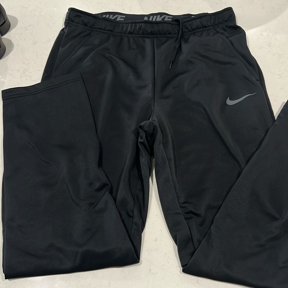 Nike men’s sweats. New. Therma-Fit